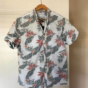 White, colorful short sleeve button down - size L